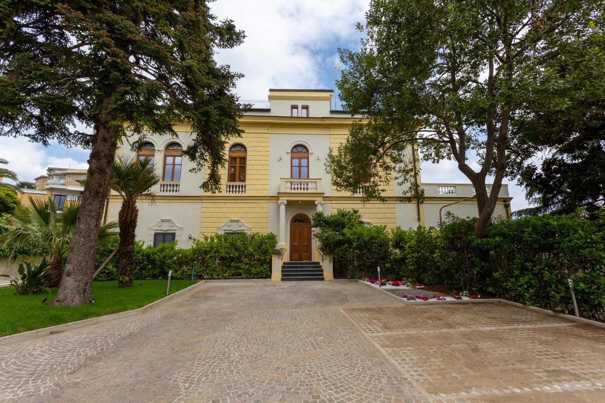 Bed & Breakfast Cipriano - Relais Di Charm Napoli